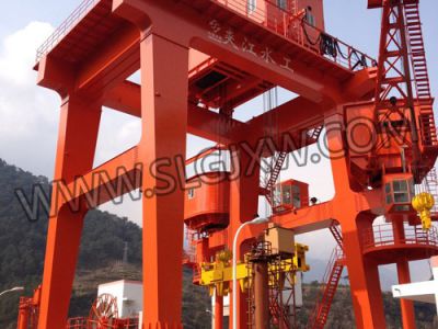  起重吊機鋼結構防腐工程